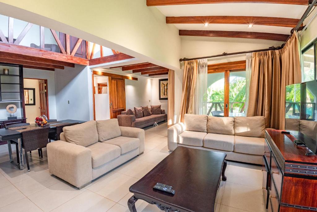 Sunset del Mar Beach Resort - Maison De Quatre Chambres