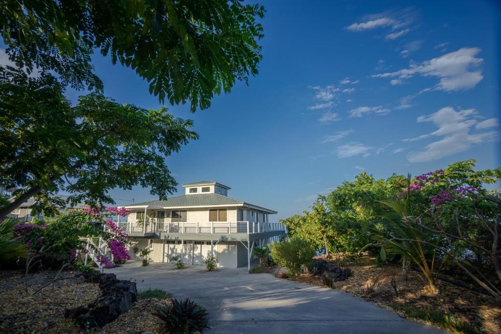 The Pineapple Palace, Papa Bay Estates (updated prices 2024)