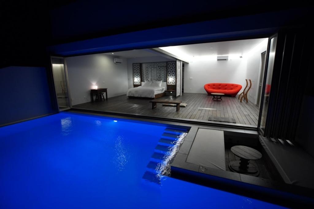 Secret Pool villa Seji 내부 또는 인근 수영장