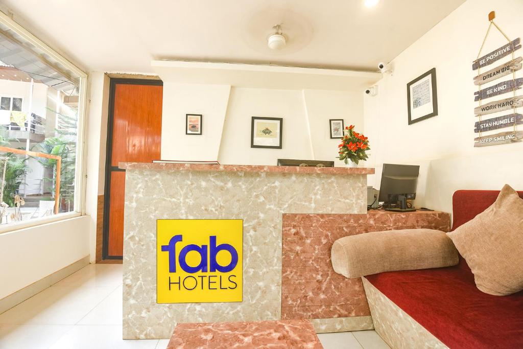 Posezení v ubytování FabHotel La Volga - Nr Morjim Beach