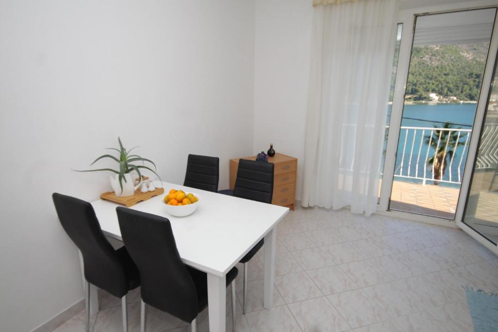 Fotografia z galérie ubytovania Apartments by the sea Slano, Dubrovnik - 8538 v Slano
