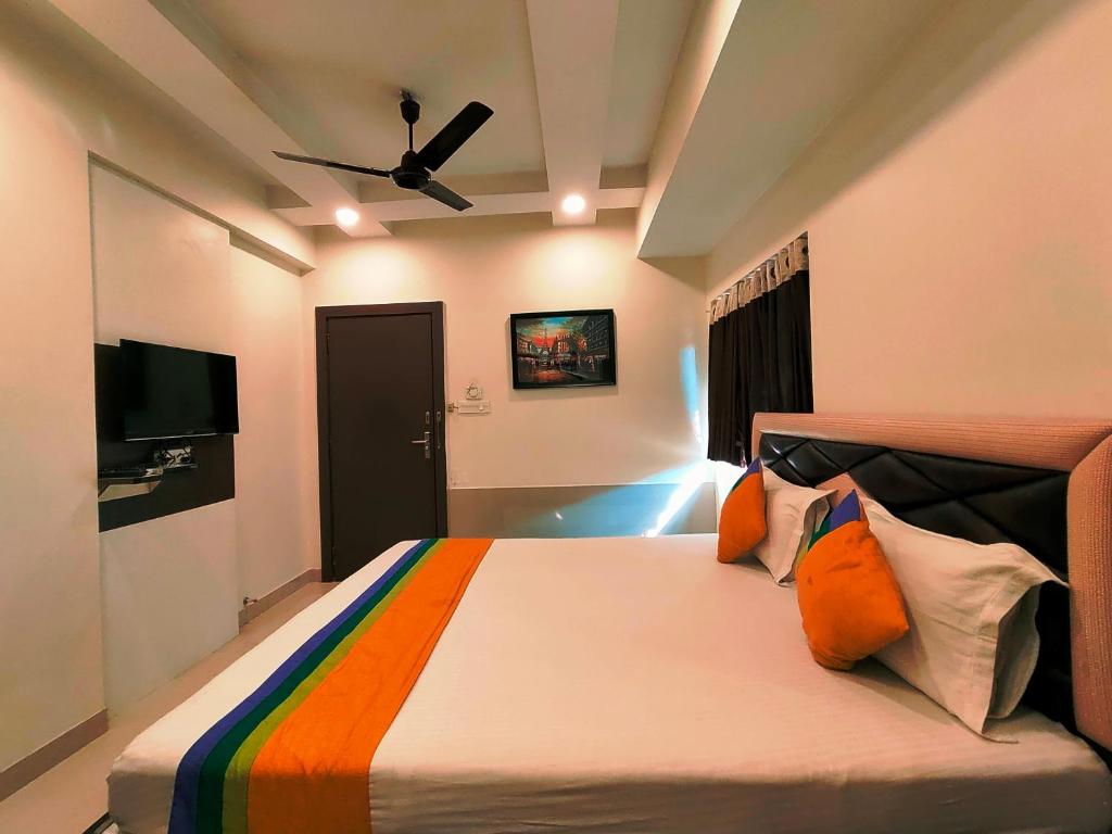 Postel nebo postele na pokoji v ubytování HOTEL STEAM