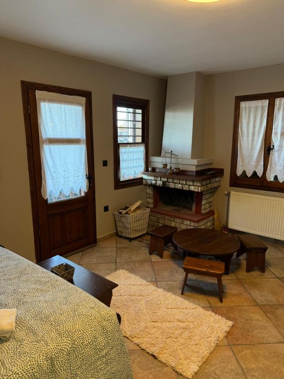 Postel nebo postele na pokoji v ubytování Enastron Guesthouse