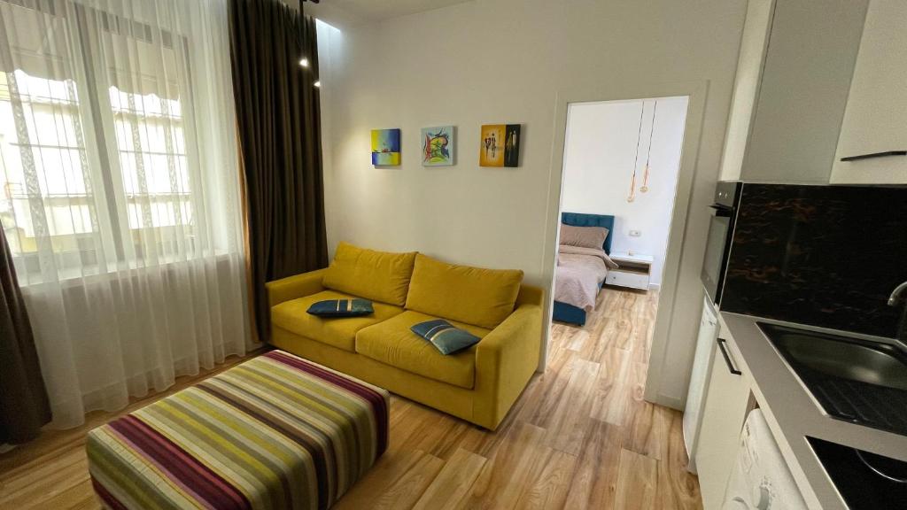 Likehome Center 1 - Imazhi 1