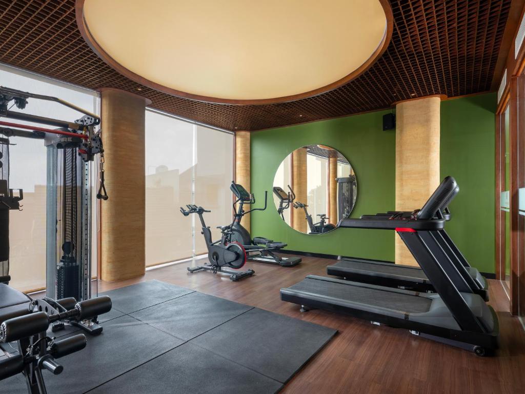 Fitness centrum a/nebo fitness zařízení v ubytování Golden Hill by Golden Tulip