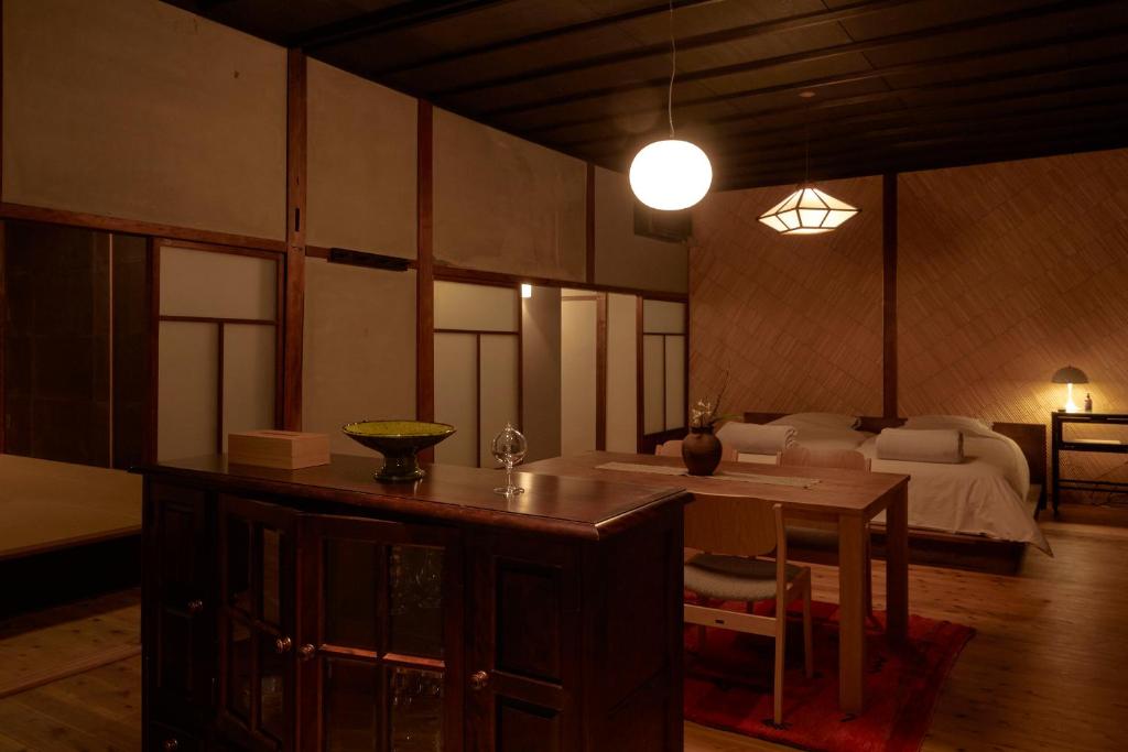 Posezení v ubytování Lhotel de Mai