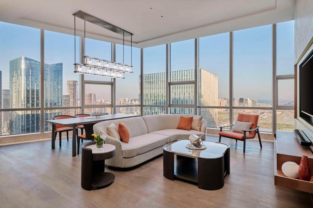 Posezení v ubytování DoubleTree by Hilton Zhuhai Hengqin