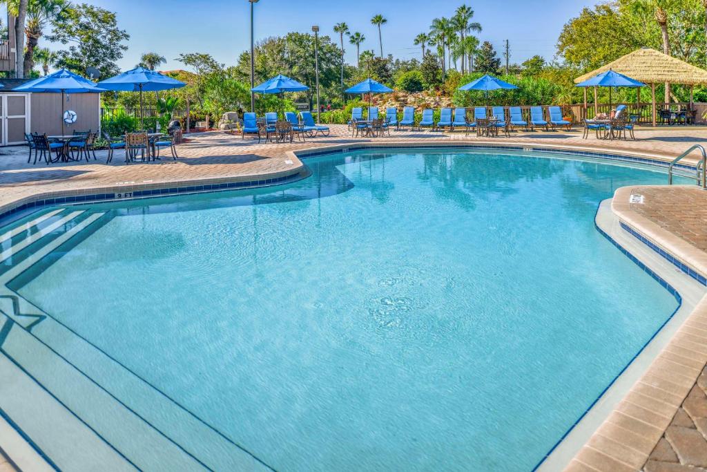 Bazén v ubytování Hilton Vacation Club Polynesian Isles Kissimmee nebo v jeho okolí
