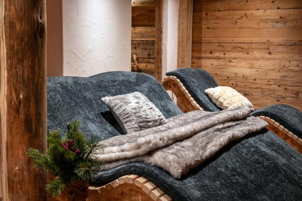 Posezení v ubytování Chalets Almdorf Haidenberg