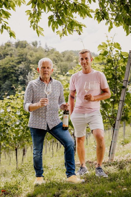 Hosté ubytování Weingut Brenner am Rossberg