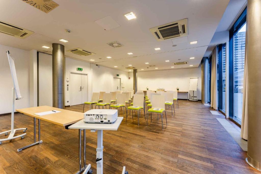 PLAZA INN Wien Gasometer - Resim 13