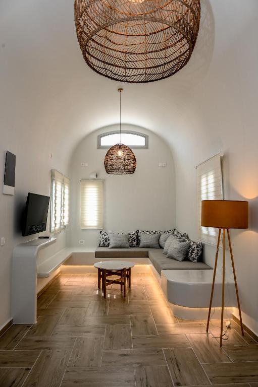 City Center Suites - 5