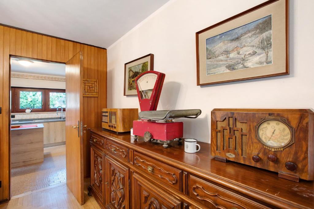 Kuchyň nebo kuchyňský kout v ubytování Maison La Truite