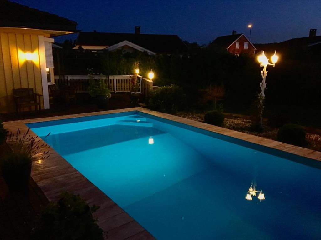 Baseinas apgyvendinimo įstaigoje Apartment with access to pool and sauna arba netoliese