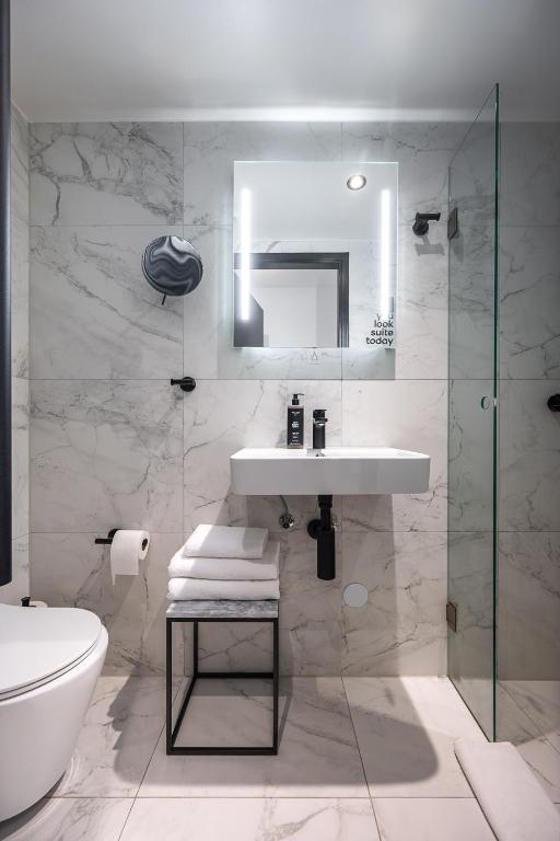 Limehome Amsterdam Leidsekruisstraat - Resim 19