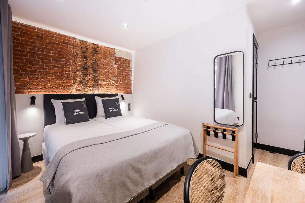 Limehome Amsterdam Leidsekruisstraat - Resim 14