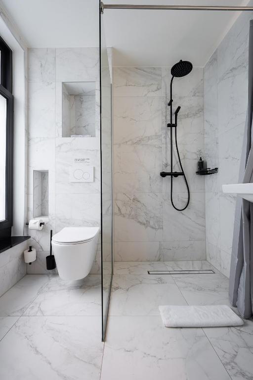 Limehome Amsterdam Leidsekruisstraat - Resim 26