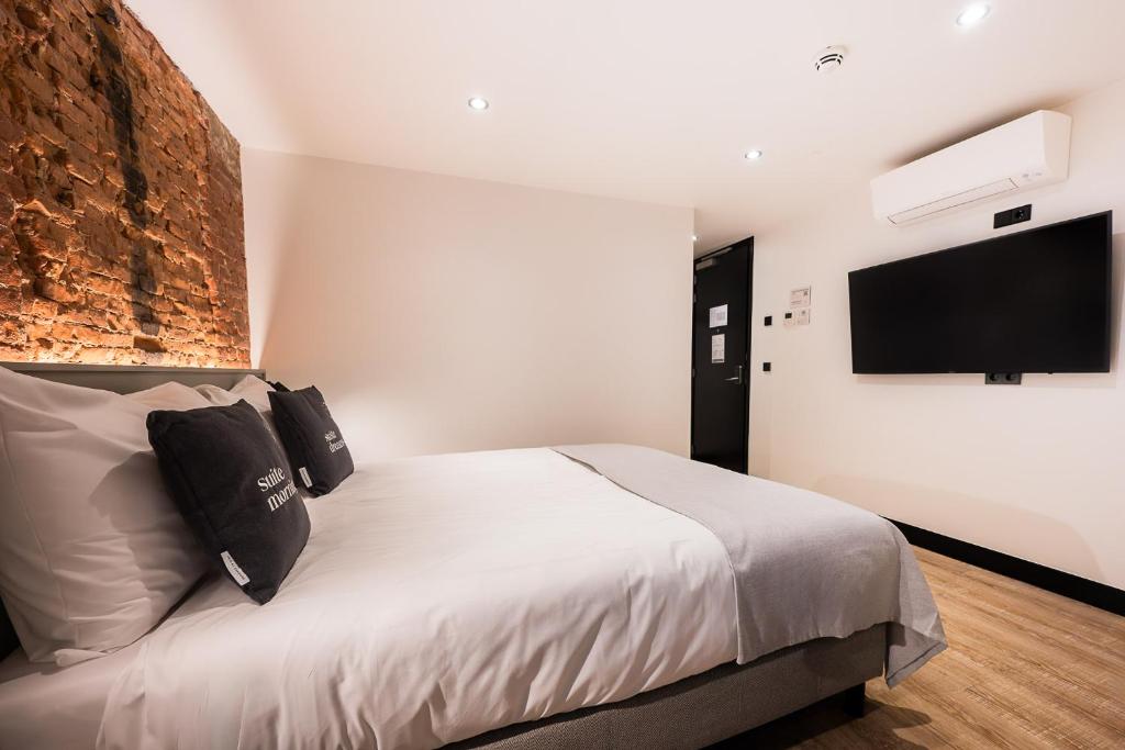 Limehome Amsterdam Leidsekruisstraat - Resim 29