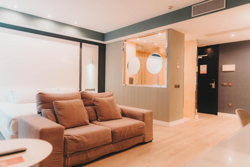 Posezení v ubytování Hotel Málaga Nostrum Airport