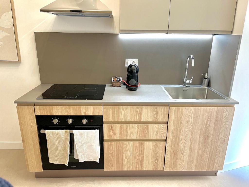 A kitchen or kitchenette at Ciao Bella Apartment