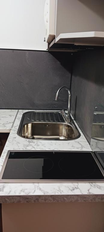 Kuchyňa alebo kuchynka v ubytovaní Studio Apartment Nani Centar