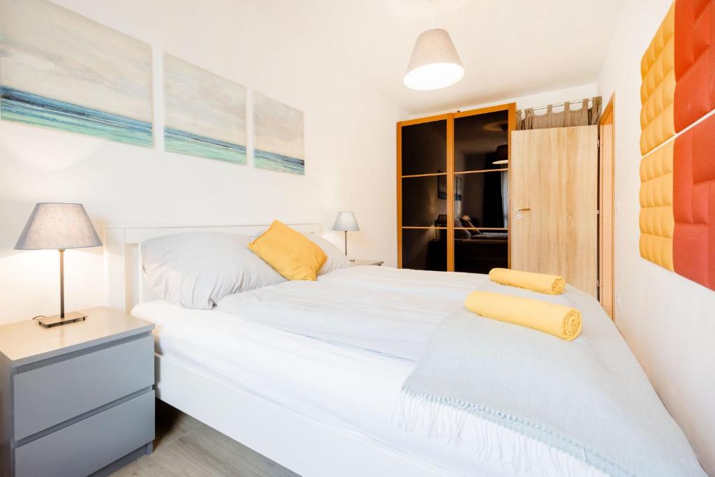 Posteľ alebo postele v izbe v ubytovaní TUSCANY GARDEN-Free PARKING-Balcony-AC- Elevator