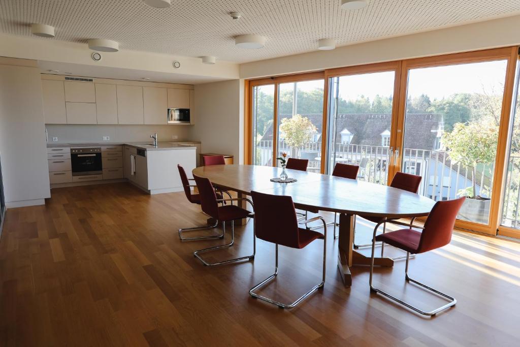 Kuchyň nebo kuchyňský kout v ubytování Gästehaus WOHNPARK St. Chrischona