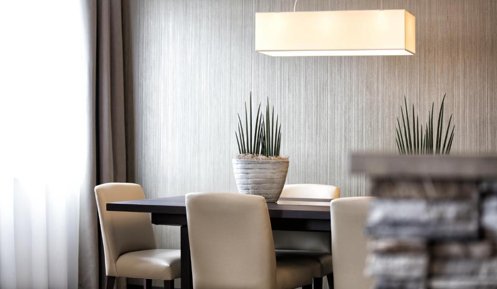 Wyndham Grand Salzburg Conference Centre - 行政大套房和行政商业课堂