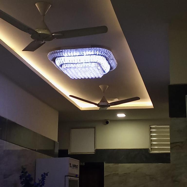 Fotografie z fotogalerie ubytování Hotel Lakshya Sheesh Mahal Indore v destinaci Indaur