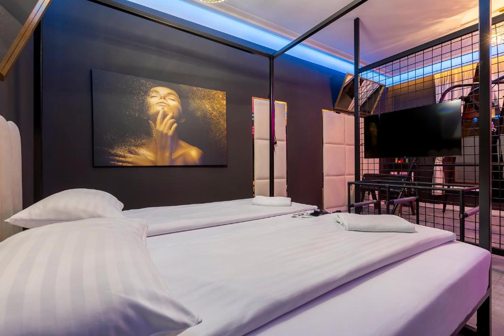 Secret Love BDSM - 2