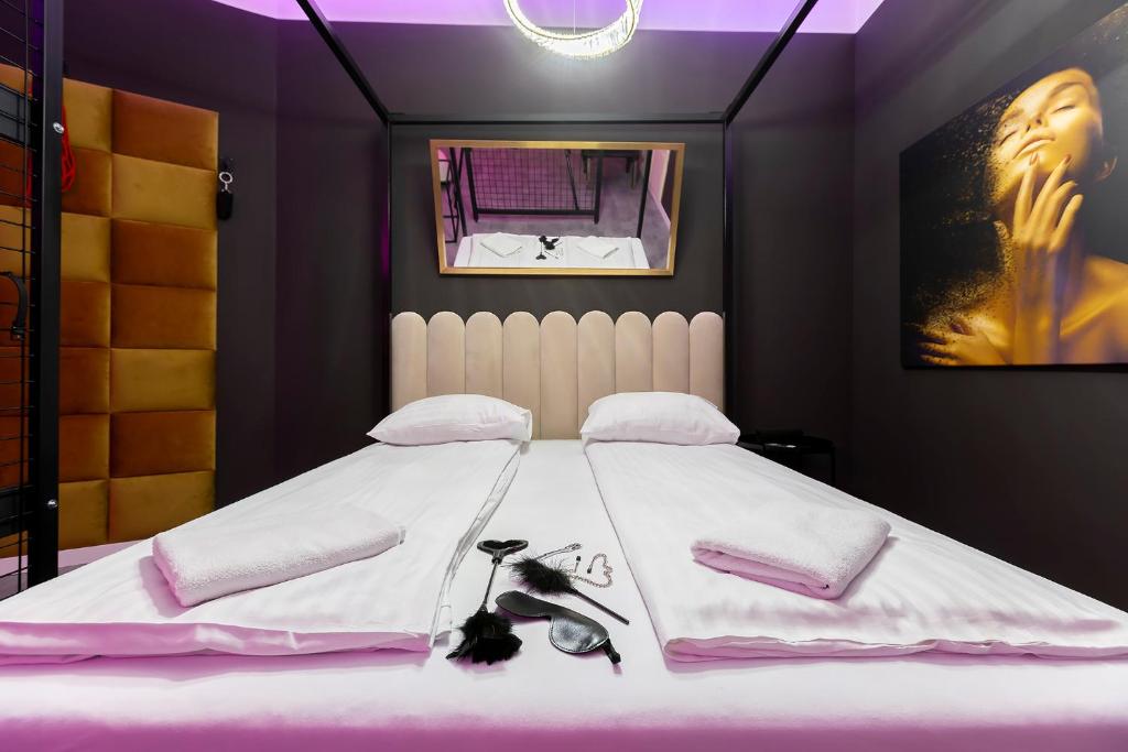 Secret Love BDSM - 19