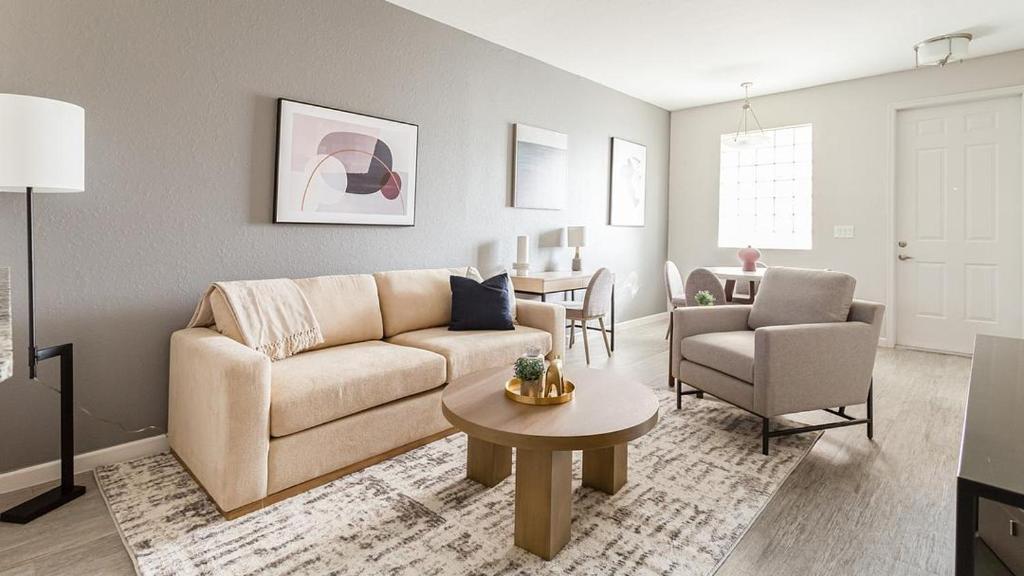 Landing Modern Apartment with Amazing Amenities (ID8107X42), Fort Myers