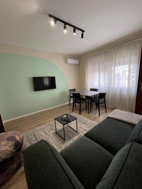 AS, Bllok Studio & Apartment - Image 5
