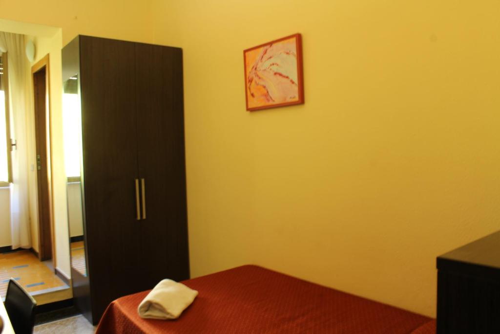 Hotel Palace - Standard Single Room
