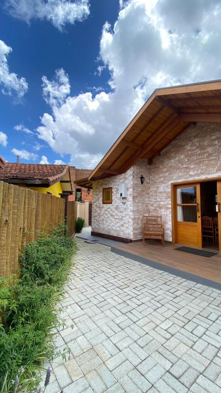 Budova, kde se prázdninový dům nachází