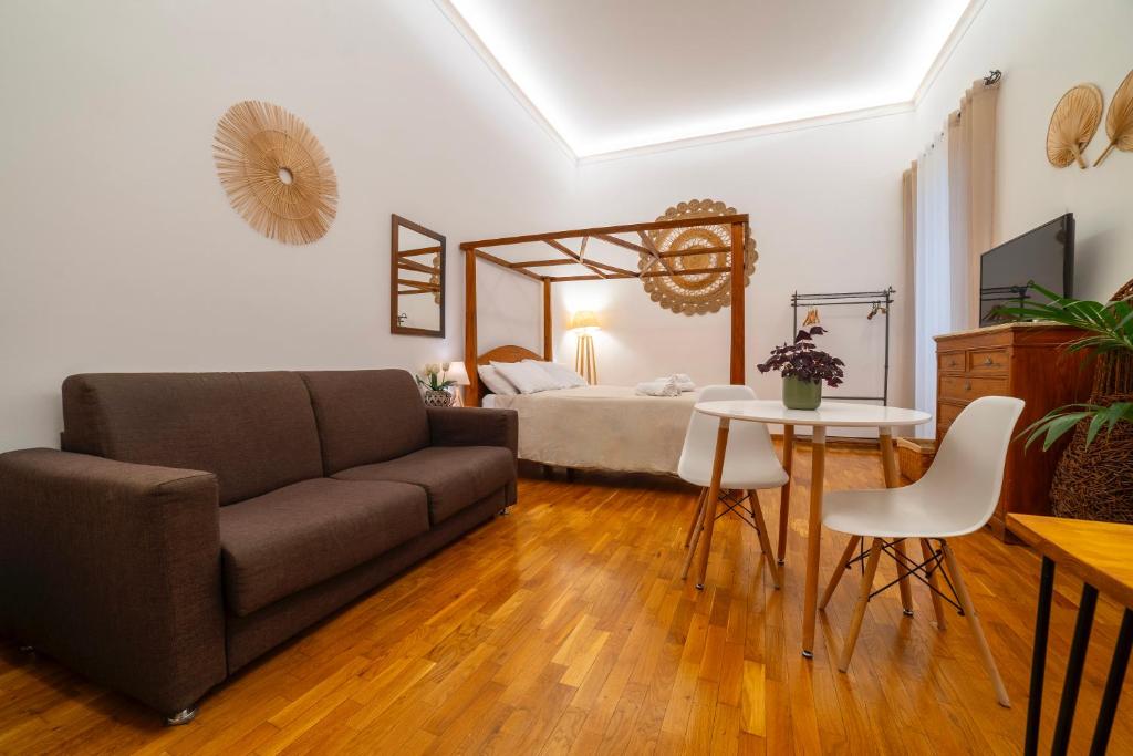 Natoli Apartments - 11