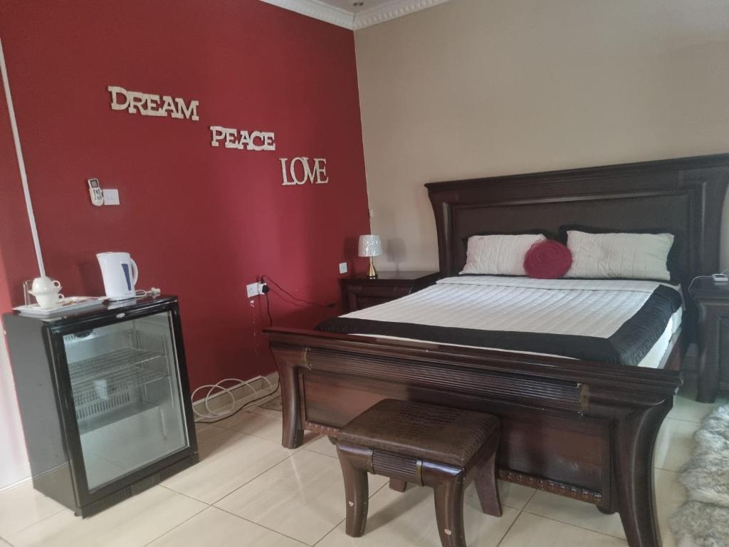 Apelles Palace Guest House - Double Room With Private Bathroom