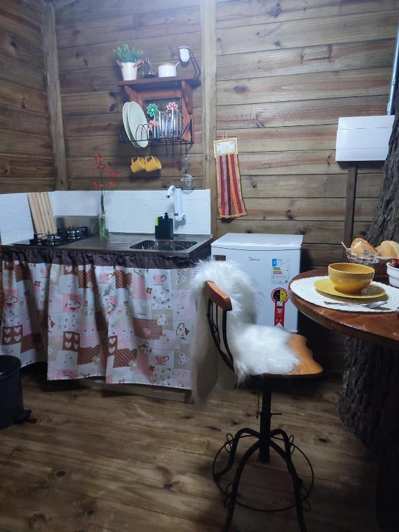 Kuchyň nebo kuchyňský kout v ubytování Casa na Árvore - Chalé Quemeninho