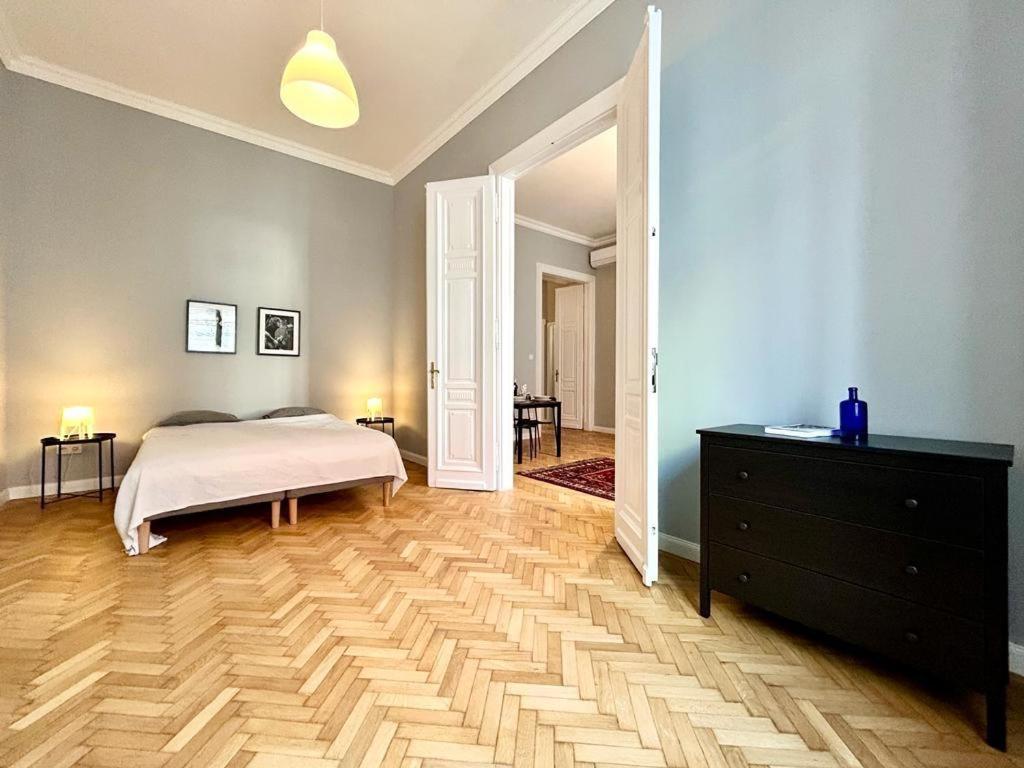 Lova arba lovos apgyvendinimo įstaigoje Gellert Danube Panorama Apartment