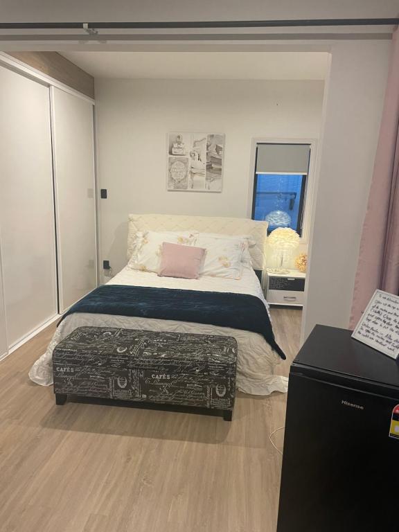 Delightful little house & Chateau Charme Suite - Resim 42