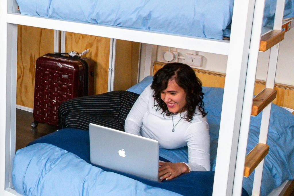 Postel nebo postele na pokoji v ubytování Pariwana Hostel Santiago