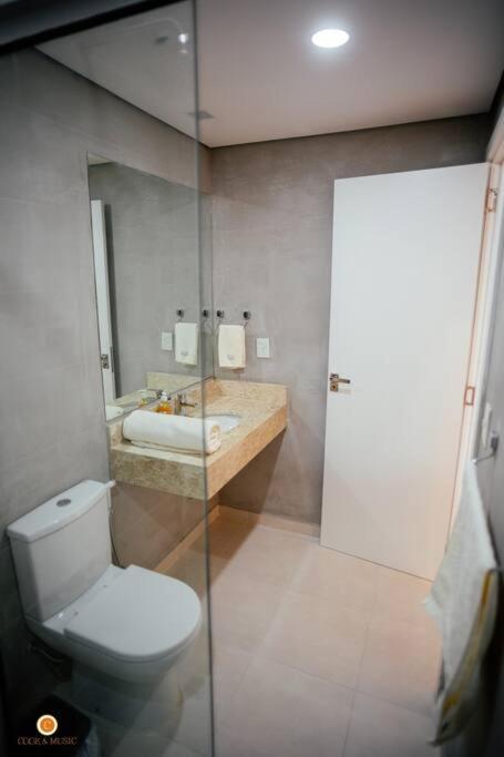 Bilik mandi di Cookandmusicapartments Forvm Molas Lopez