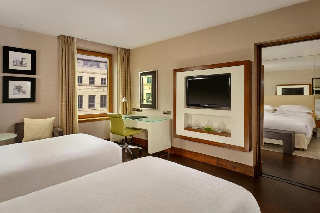 Sheraton Grand Hotel & Spa - Resim 28