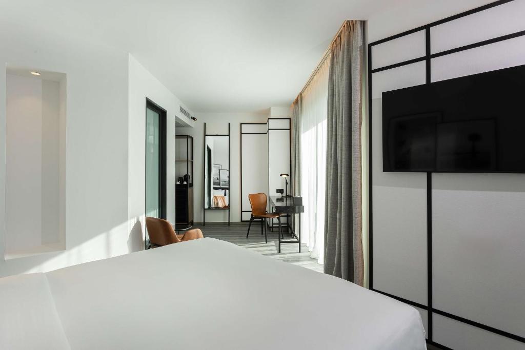 Postel nebo postele na pokoji v ubytování Radisson Hotel Tunis, City Center