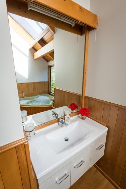 Ridge Retreatにあるバスルーム