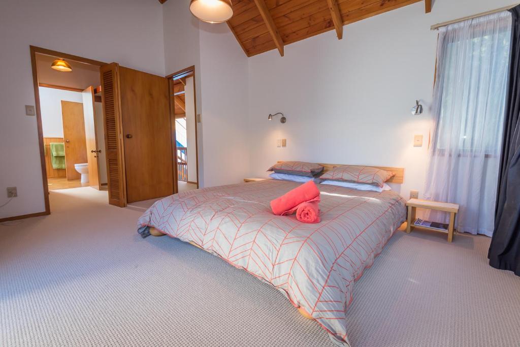 Ridge Retreatにあるベッド