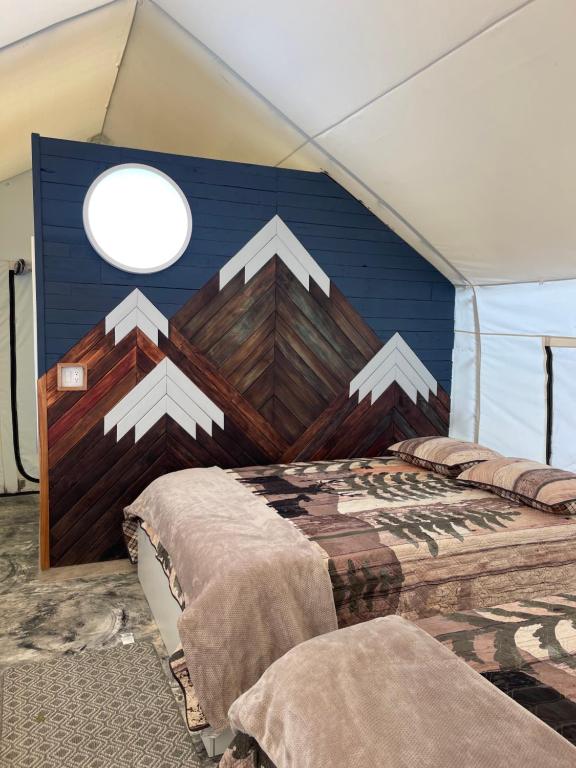 Postel nebo postele na pokoji v ubytování LUXURY ECO