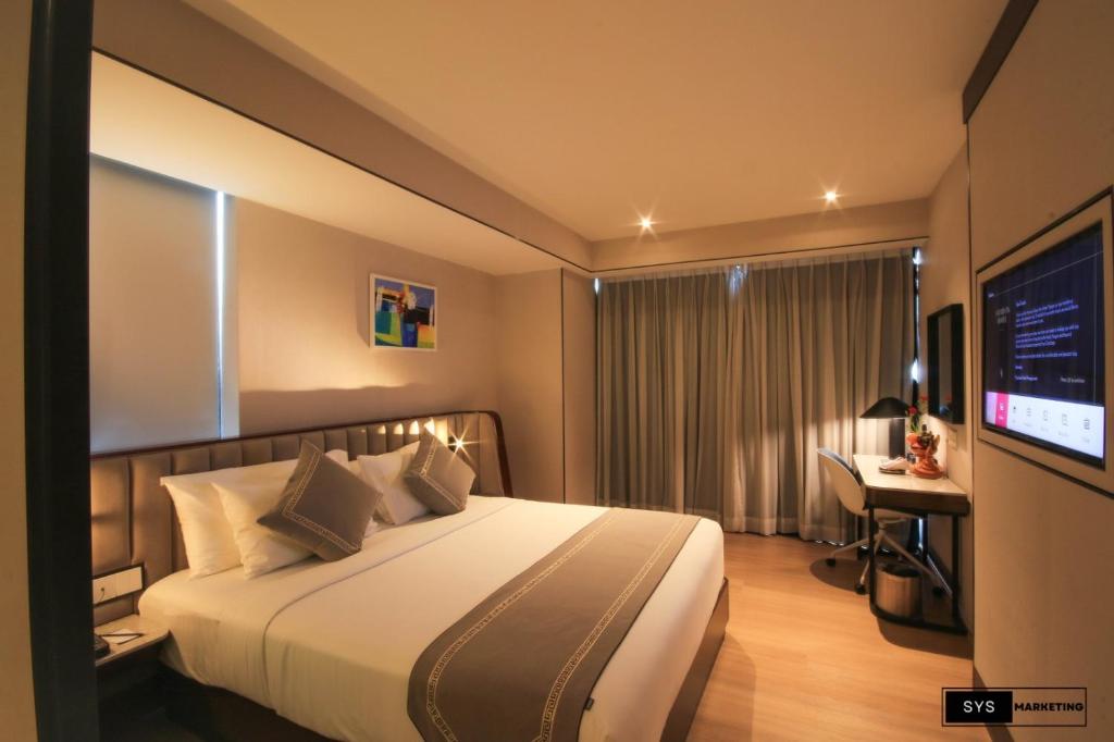 Sayarsan Hotel Yangon - Deluxe King Room