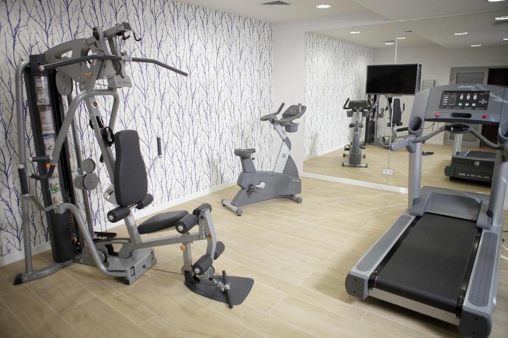 Hotel Arkadia Jelcz-Laskowice - Sala De Doble O Gemela Con Acceso Al Gimnasio