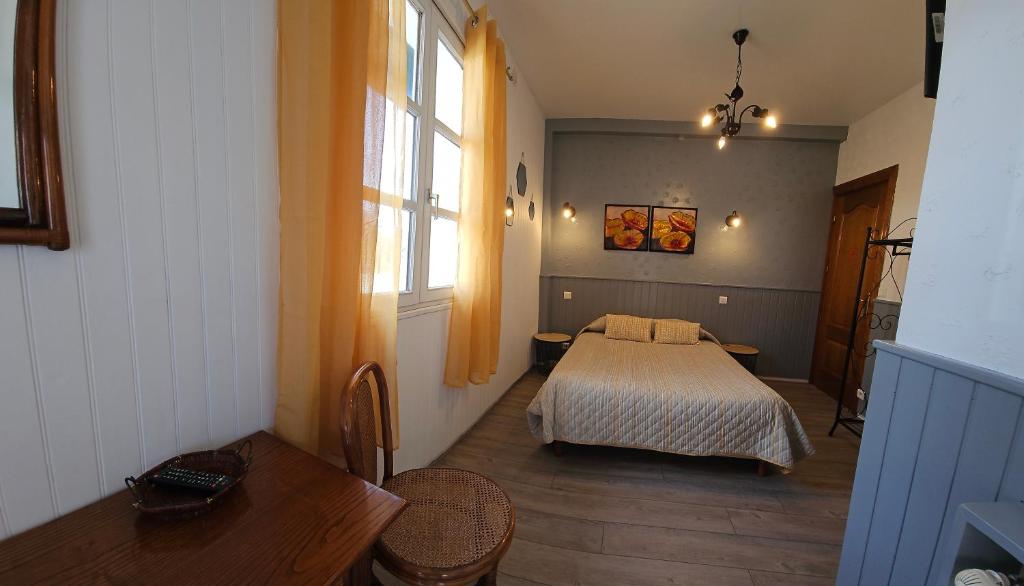 Ein Bett oder Betten in einem Zimmer der Unterkunft chambres d&#39;hôtes Amets
